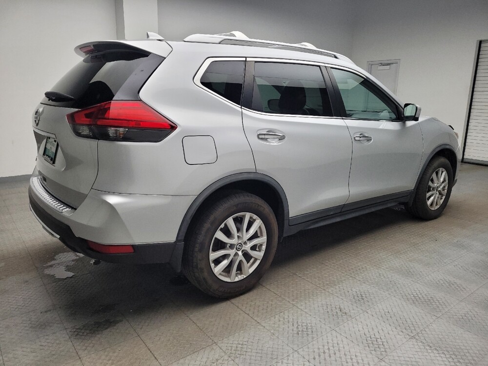 2017 Nissan Rogue in Grand Rapids, MI 49508 - 18091244 10