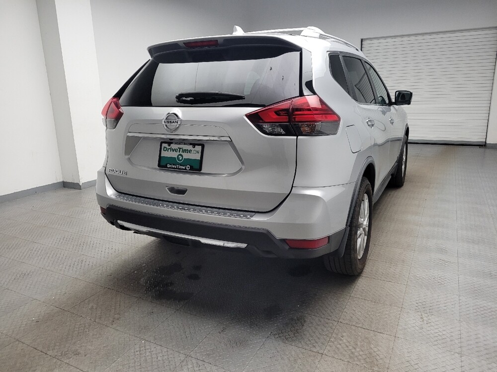 2017 Nissan Rogue in Grand Rapids, MI 49508 - 18091244 7