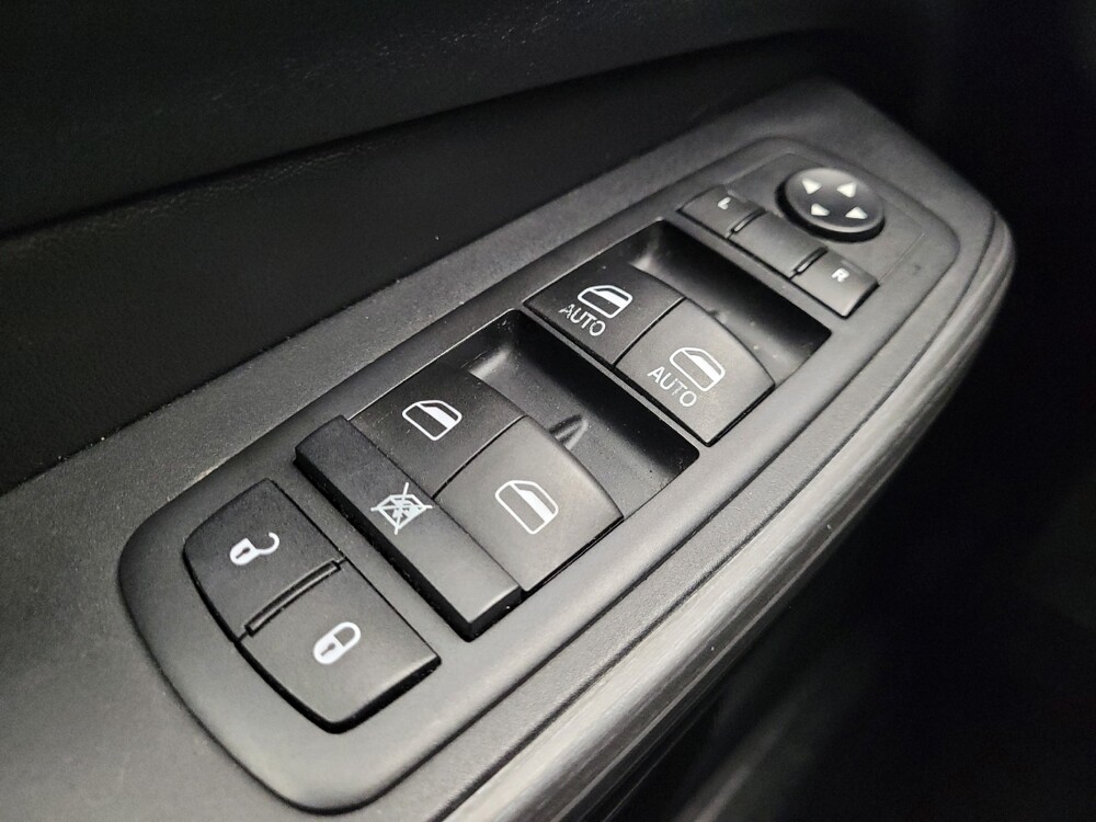 2015 Jeep Cherokee in Taylor, MI 48180 - 18091246 27