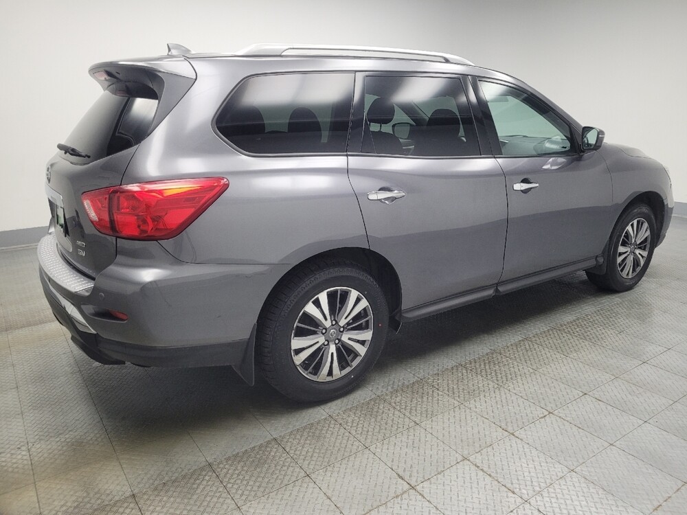 2020 Nissan Pathfinder in Indianapolis, IN 46222 - 18091248 10