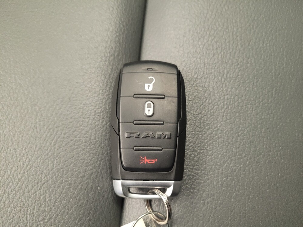 2020 RAM 1500 in Toledo, OH 43617 - 18091249 32