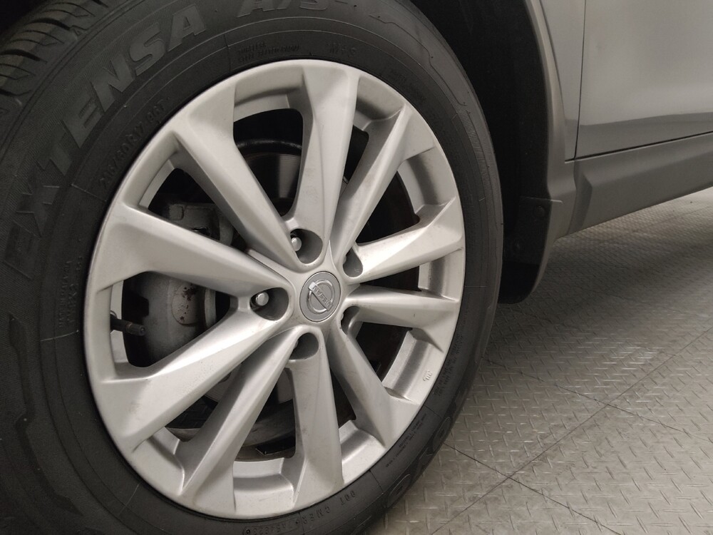 2018 Nissan Rogue Sport in Jacksonville, FL 32210 - 18091255 31