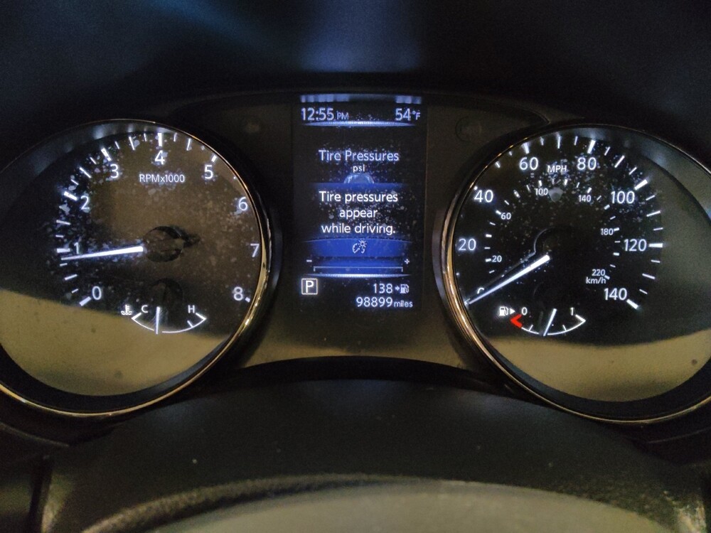 2018 Nissan Rogue Sport in Jacksonville, FL 32210 - 18091255 23