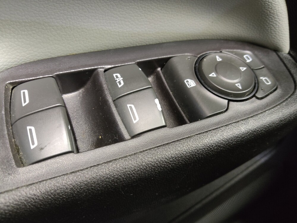 2020 Chevrolet Equinox in Winston-Salem, NC 27103 - 18091258 27