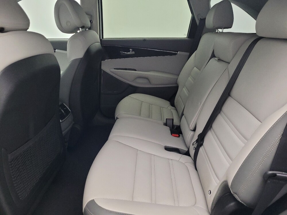 2016 Kia Sorento in Ocala, FL 34471 - 18091260 18