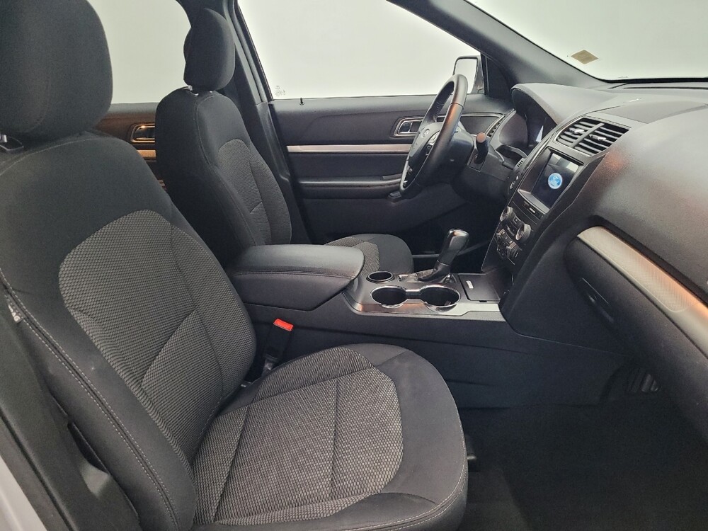 2019 Ford Explorer in Savannah, GA 31419 - 18091261 21