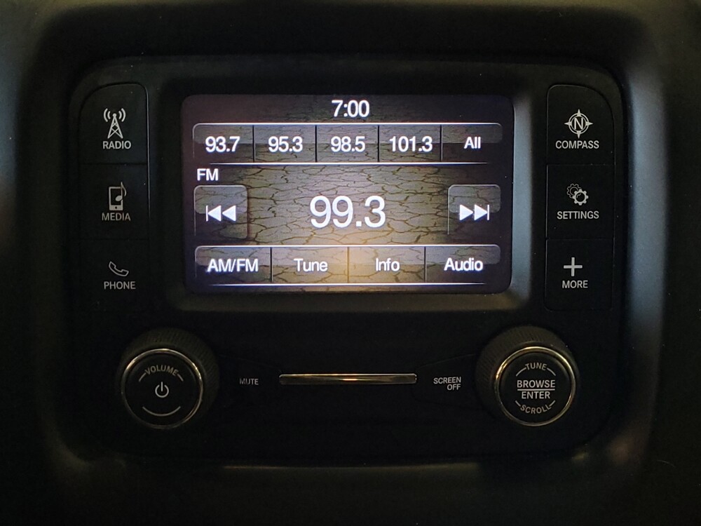 2018 Jeep Compass in Pensacola, FL 32505 - 18091262 25