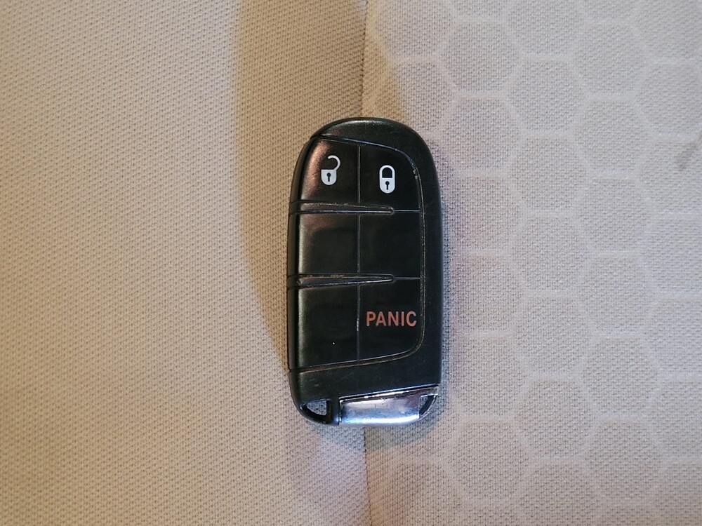 2018 Jeep Compass in Pensacola, FL 32505 - 18091262 32