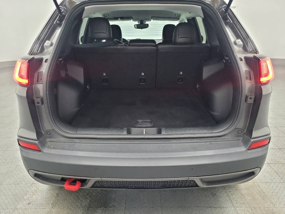 2019 Jeep Cherokee in Pensacola, FL 32505 - 18091266 29