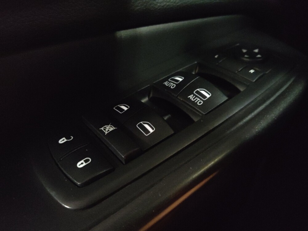 2019 Jeep Cherokee in Pensacola, FL 32505 - 18091266 27