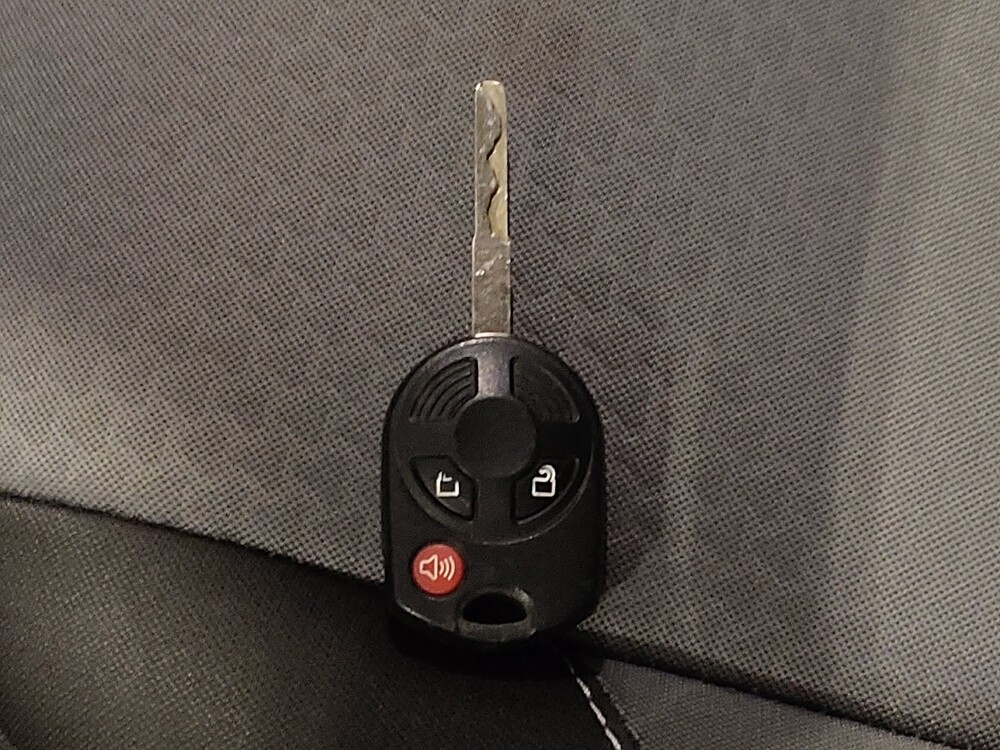 2018 Ford Escape in Lauderdale Lakes, FL 33313 - 18091278 32