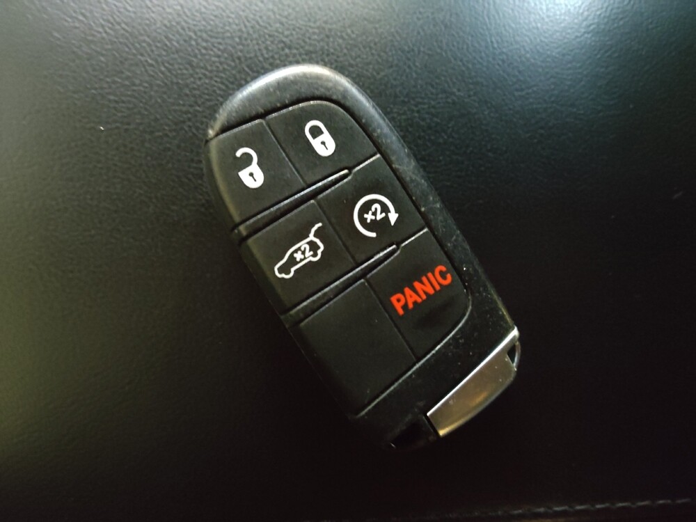 2018 Jeep Grand Cherokee in Winston-Salem, NC 27103 - 18091280 32