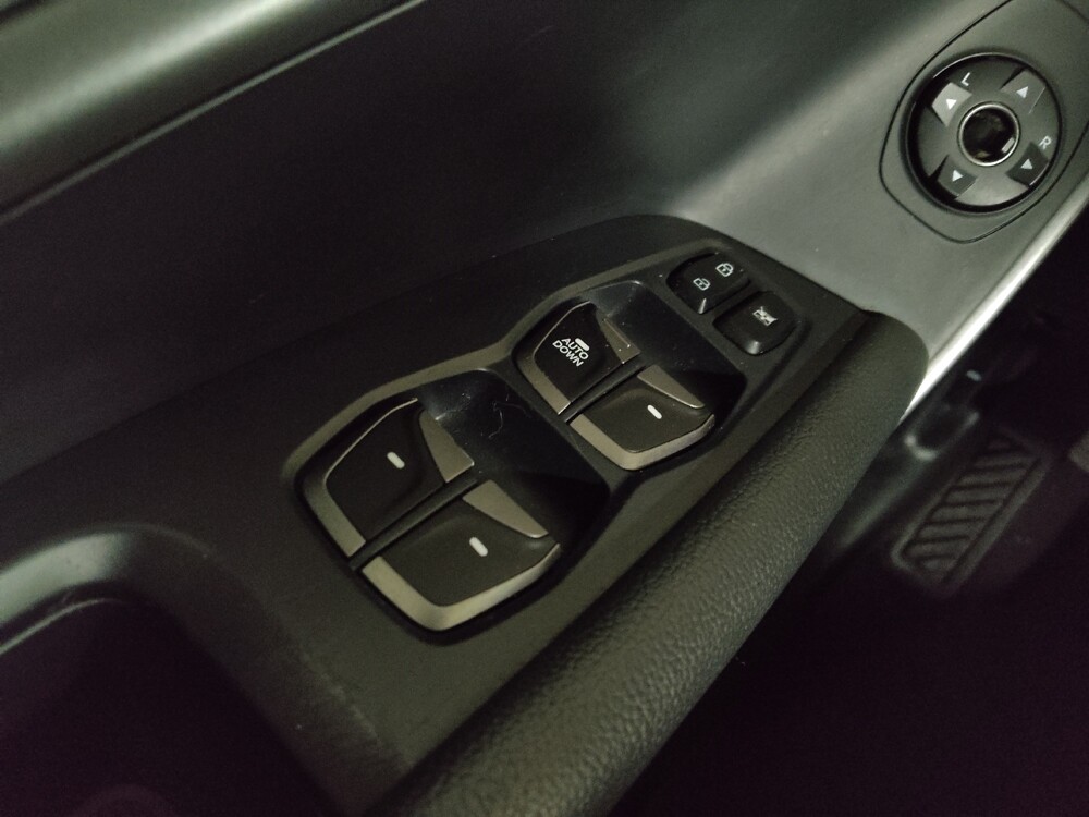 2018 Hyundai Santa Fe in Marietta, GA 30062 - 18091286 27