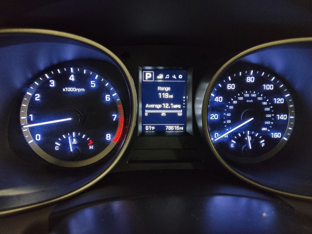 2018 Hyundai Santa Fe in Marietta, GA 30062 - 18091286 23