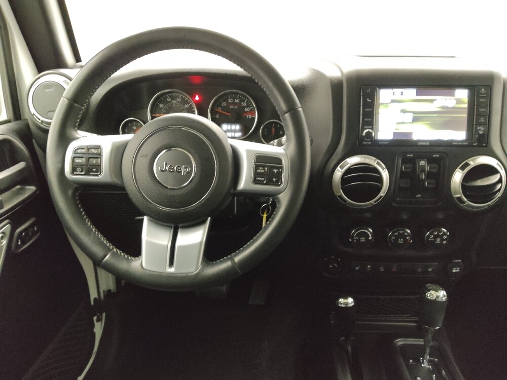 2016 Jeep Wrangler in Lombard, IL 60148 - 18091288 22