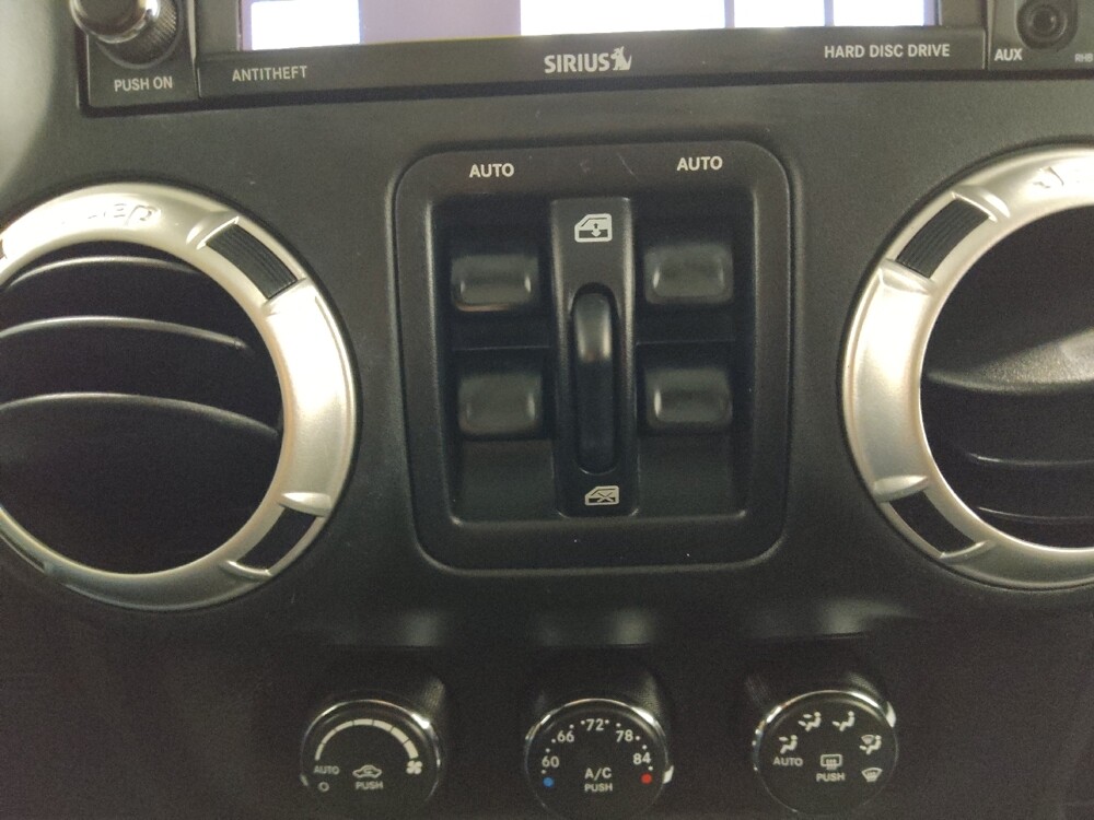 2016 Jeep Wrangler in Lombard, IL 60148 - 18091288 27