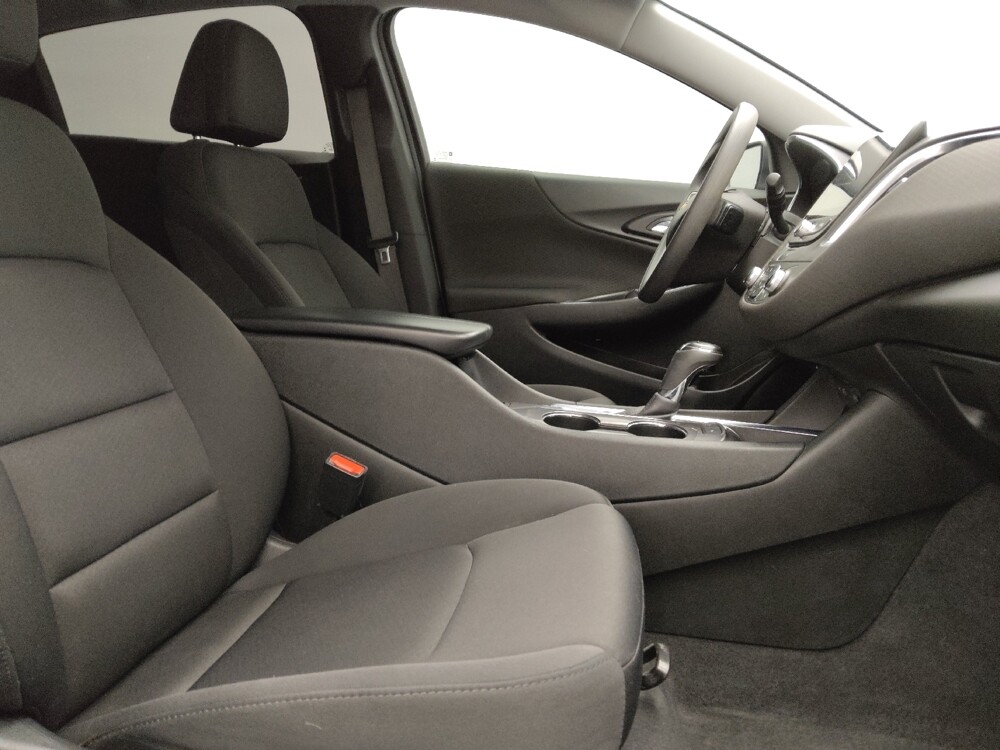 2020 Chevrolet Malibu in Denver, CO 80012 - 18091296 21