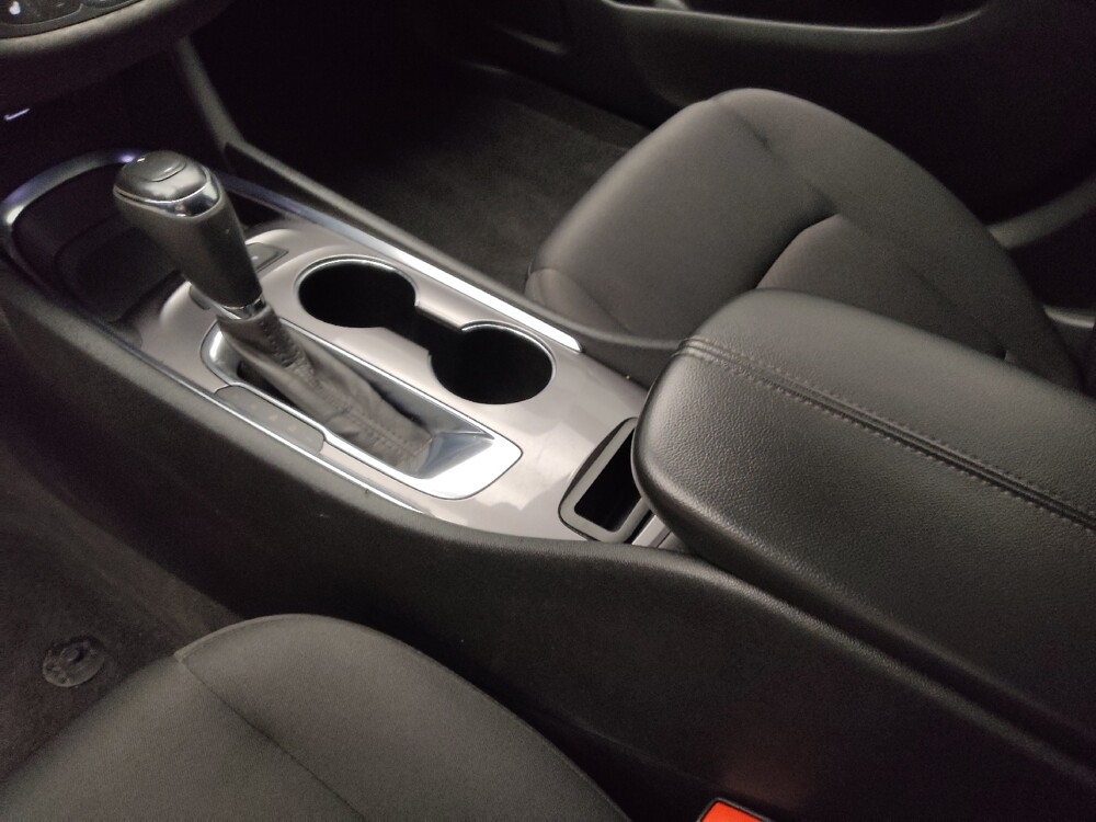 2020 Chevrolet Malibu in Denver, CO 80012 - 18091296 26