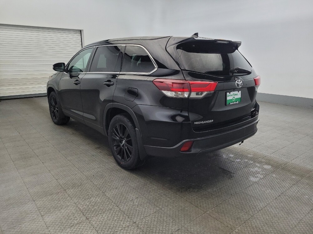2019 Toyota Highlander in Richmond, VA 23235 - 18091299 5