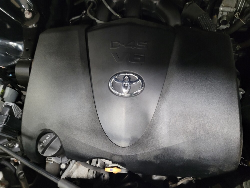 2019 Toyota Highlander in Richmond, VA 23235 - 18091299 30