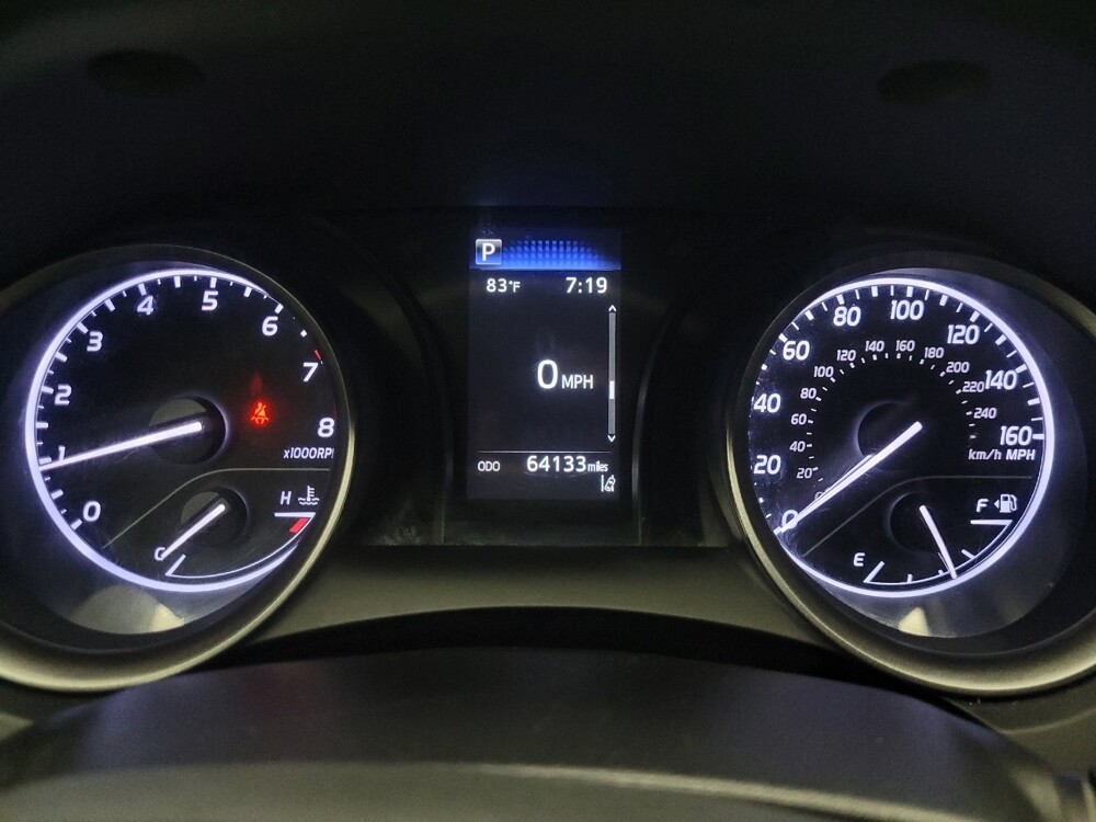 2022 Toyota Camry in Indianapolis, IN 46219 - 18091301 23