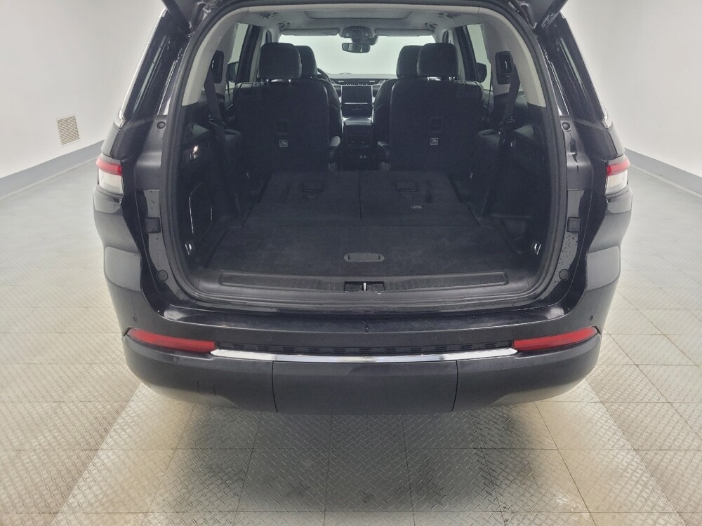 2021 Jeep Grand Cherokee L in Indianapolis, IN 46219 - 18091306 29