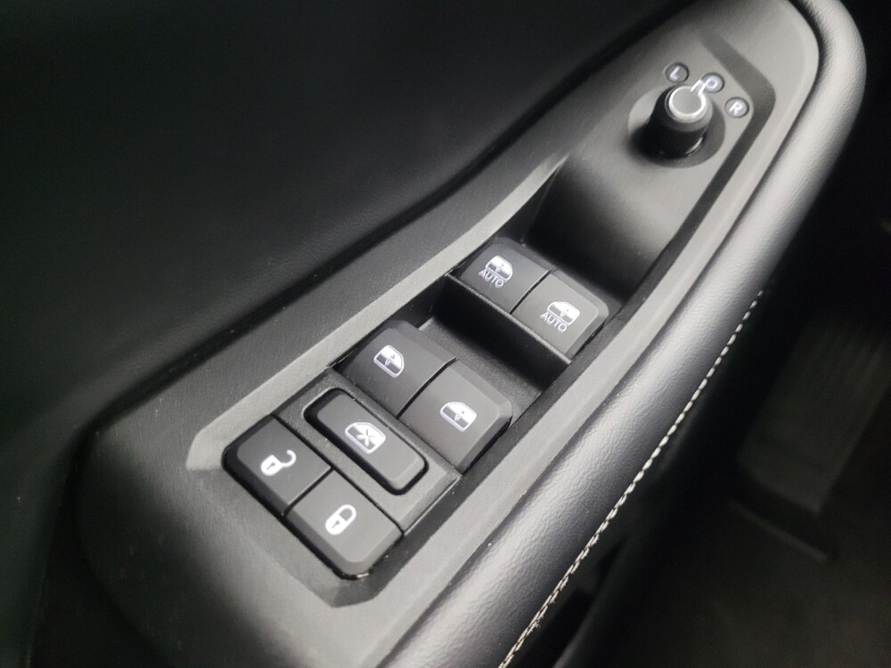 2021 Jeep Grand Cherokee L in Indianapolis, IN 46219 - 18091306 27