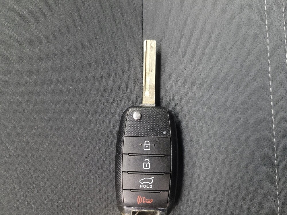 2019 Kia Sorento in Indianapolis, IN 46219 - 18091325 32