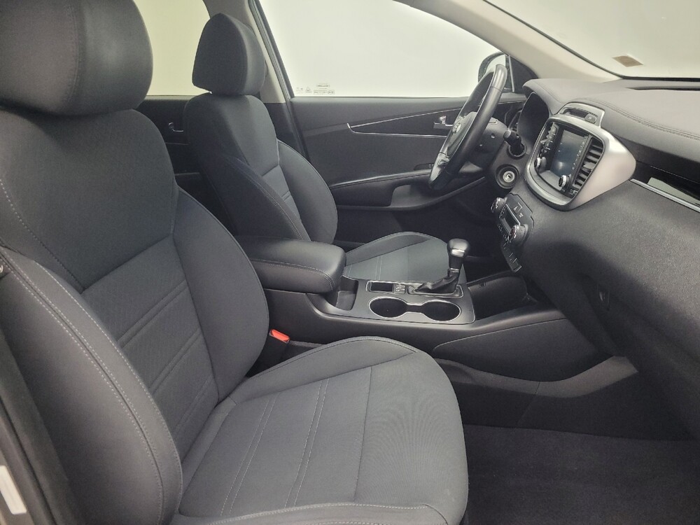 2019 Kia Sorento in Indianapolis, IN 46219 - 18091325 21