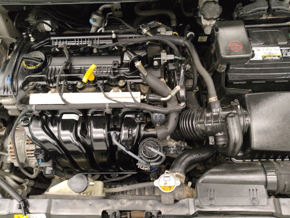 2016 Hyundai Elantra in Midlothian, IL 60445 - 18091330 30