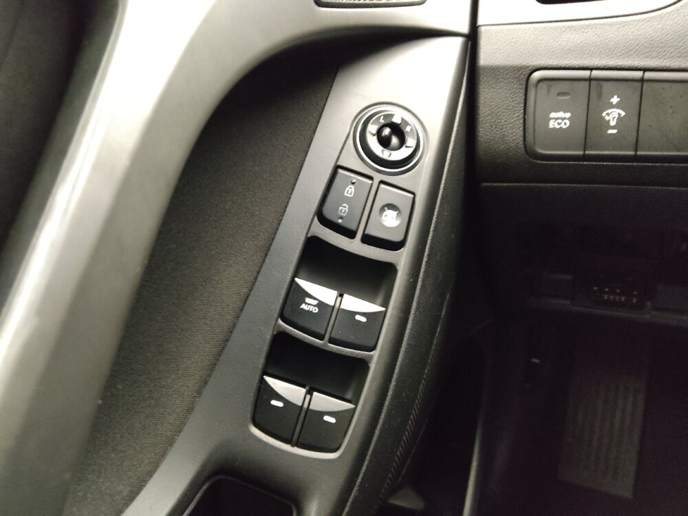 2016 Hyundai Elantra in Midlothian, IL 60445 - 18091330 27