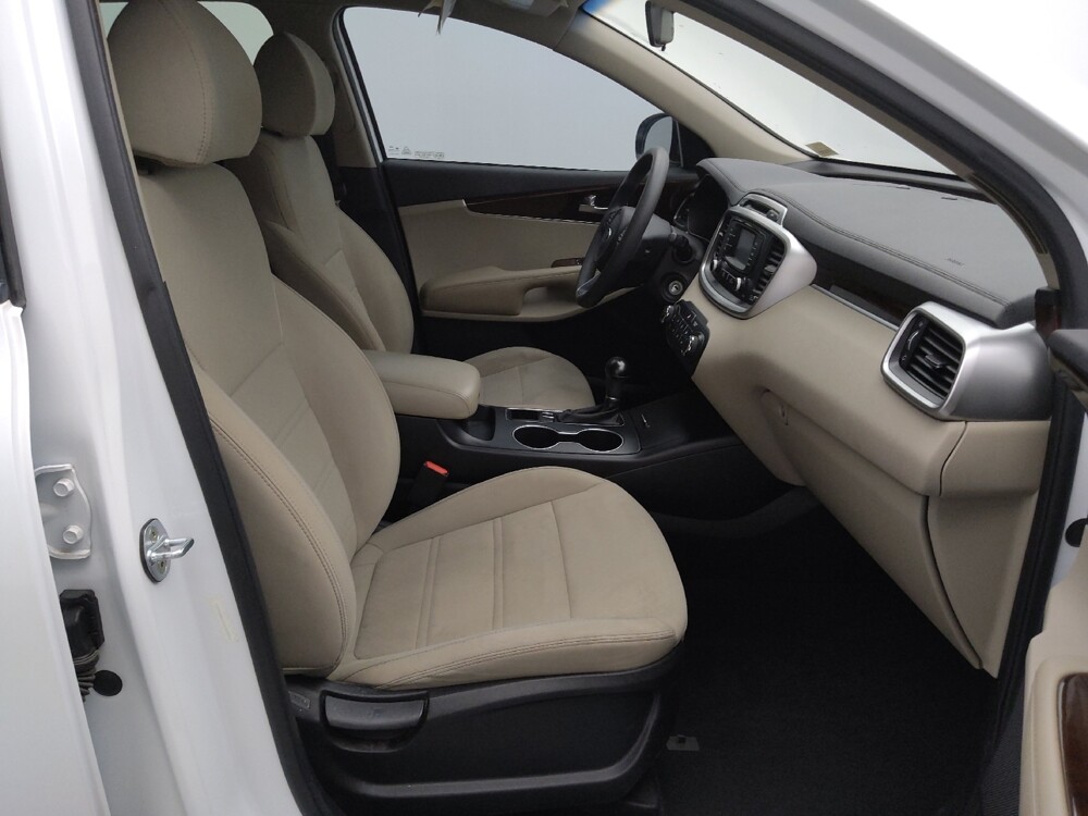 2018 Kia Sorento in St. Louis, MO 63136 - 18091333 21