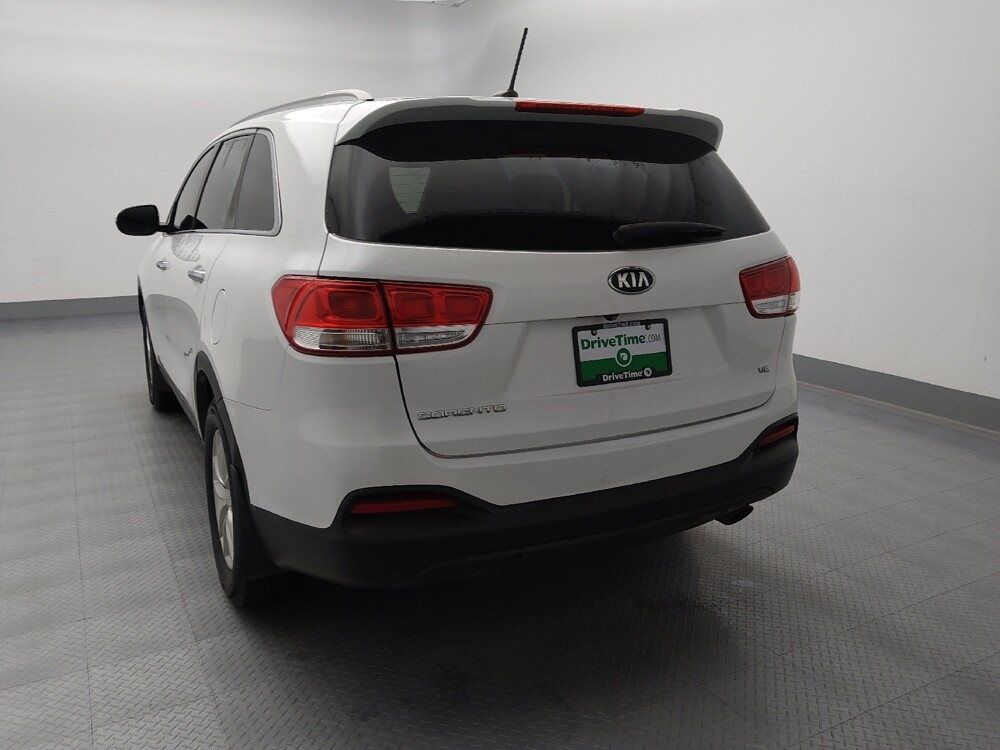 2018 Kia Sorento in St. Louis, MO 63136 - 18091333 5