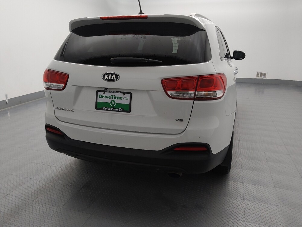 2018 Kia Sorento in St. Louis, MO 63136 - 18091333 7