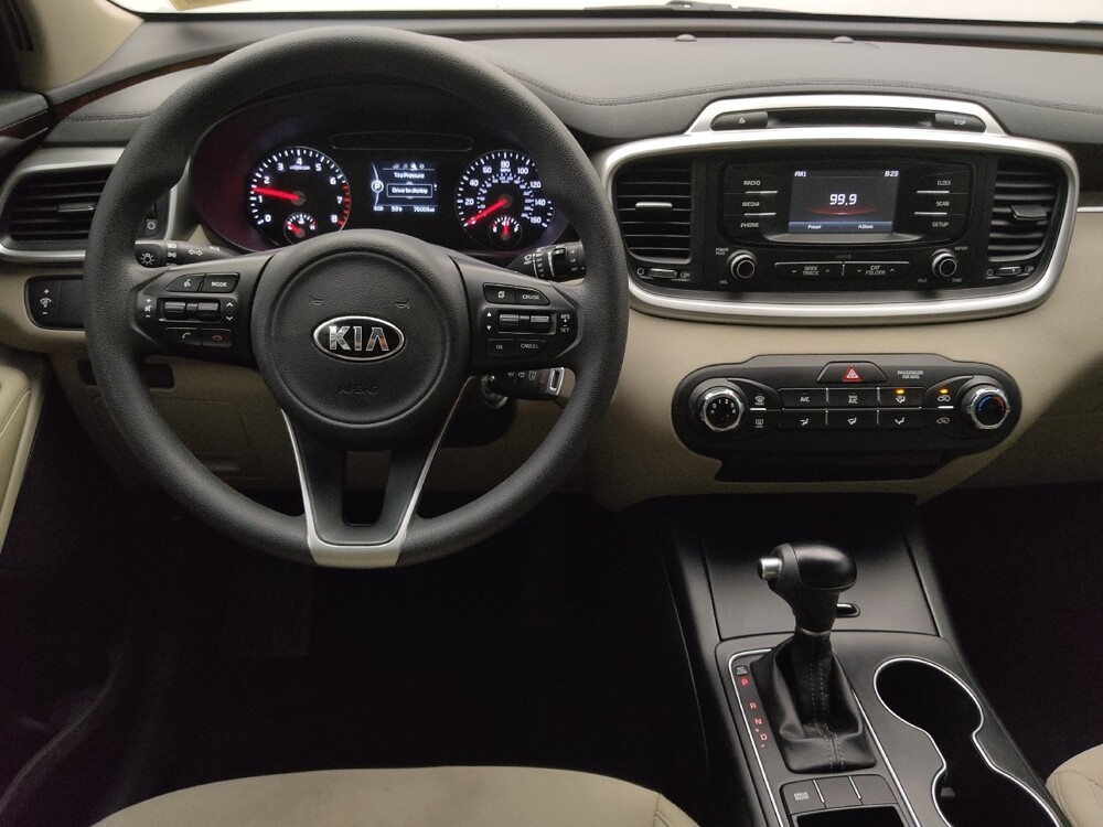 2018 Kia Sorento in St. Louis, MO 63136 - 18091333 22