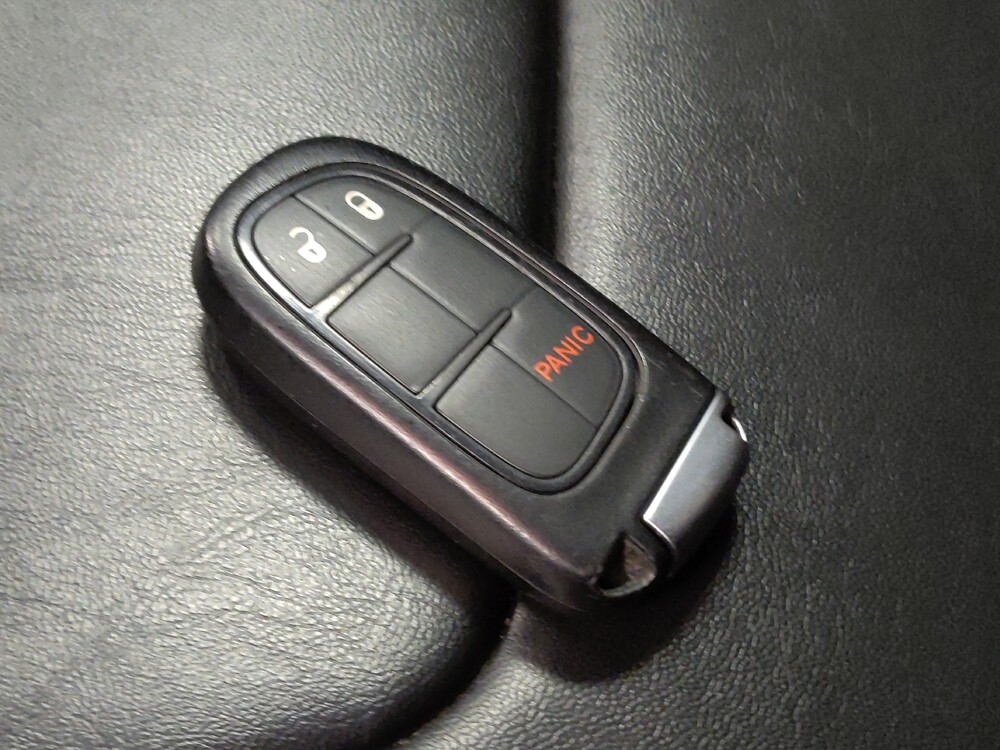 2020 Jeep Cherokee in Albuquerque, NM 87113 - 18091338 32