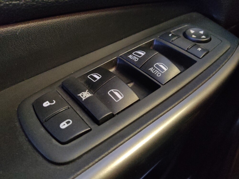 2020 Jeep Cherokee in Albuquerque, NM 87113 - 18091338 27