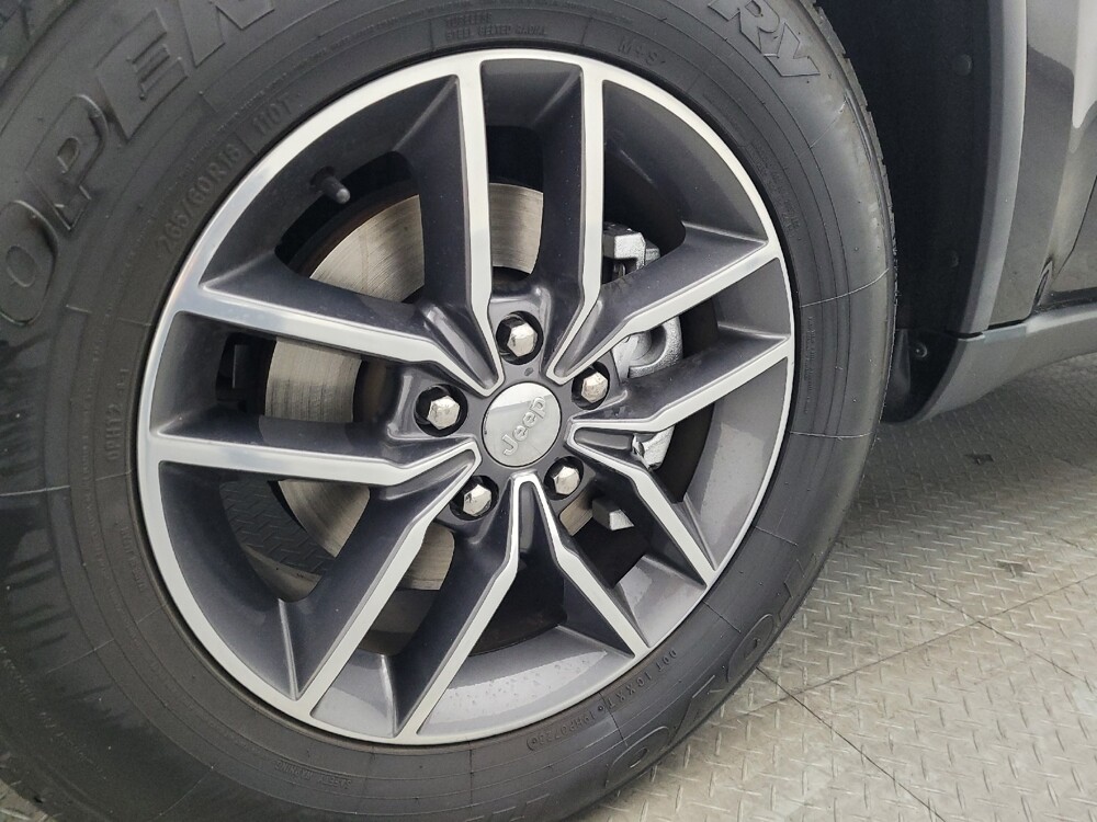 2018 Jeep Grand Cherokee in Jacksonville, FL 32210 - 18091342 31