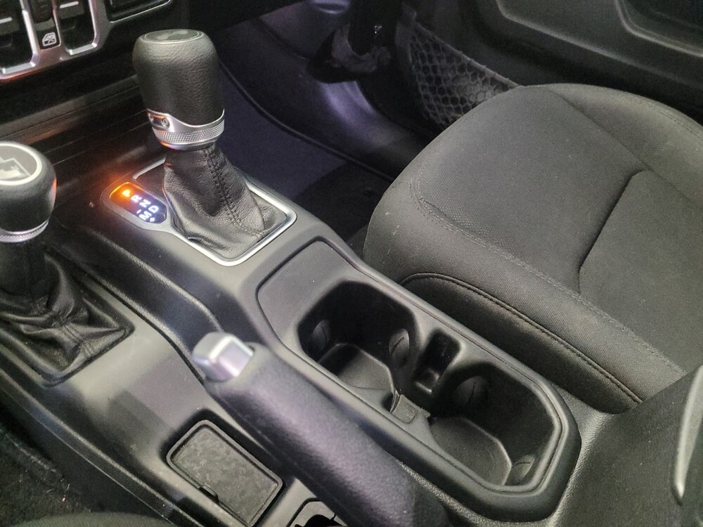 2020 Jeep Wrangler in Downey, CA 90241 - 18091346 26