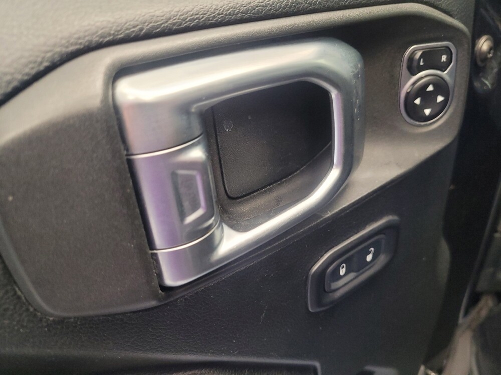 2020 Jeep Wrangler in Downey, CA 90241 - 18091346 27