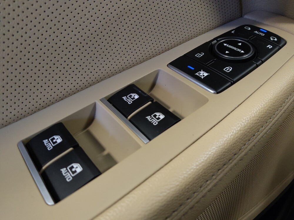 2015 Hyundai Genesis in Chandler, AZ 85225 - 18091350 27