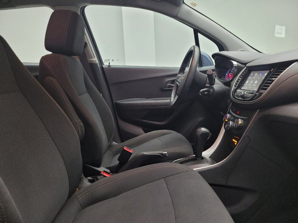 2019 Chevrolet Trax in Taylor, MI 48180 - 18091351 21