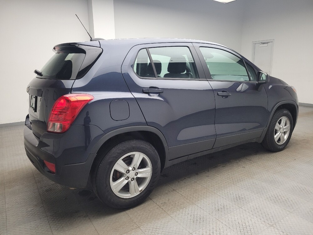 2019 Chevrolet Trax in Taylor, MI 48180 - 18091351 10