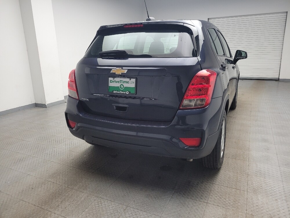2019 Chevrolet Trax in Taylor, MI 48180 - 18091351 7