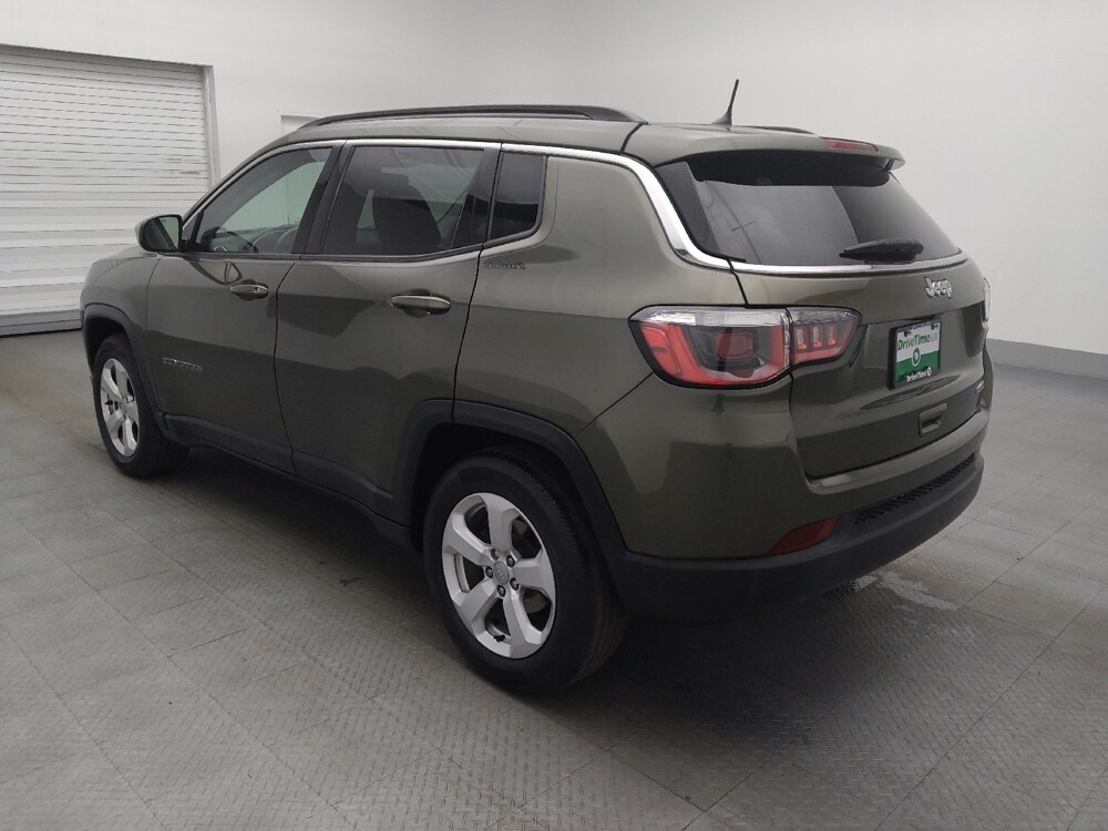 2017 Jeep Compass in Lauderdale Lakes, FL 33313 - 18091354 5