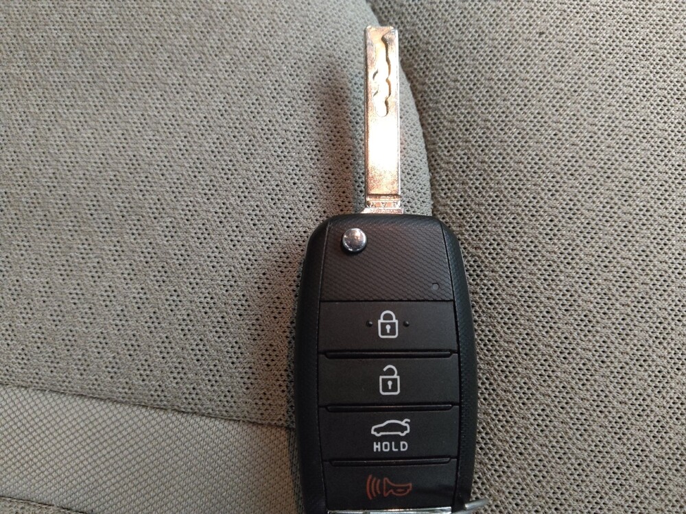 2017 Kia Optima in Midlothian, IL 60445 - 18091358 32