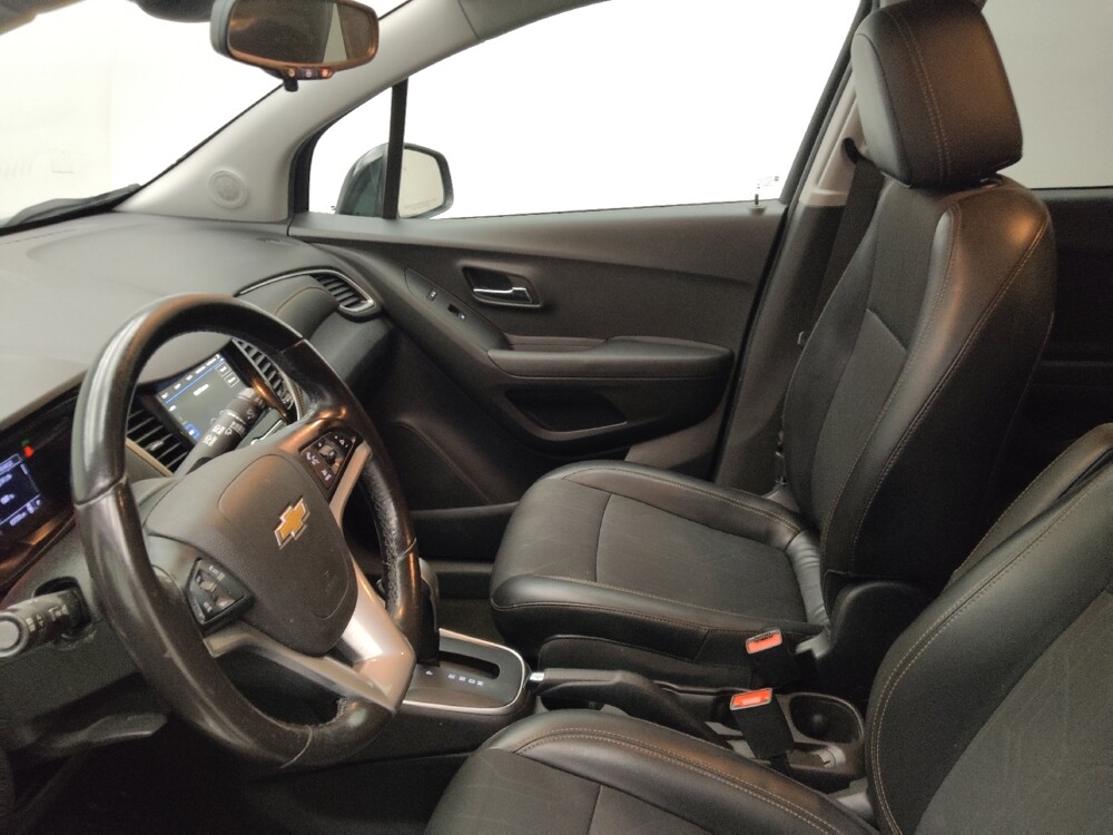 2019 Chevrolet Trax in Midlothian, IL 60445 - 18091363 17