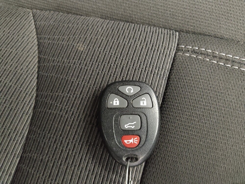 2015 Chevrolet Traverse in Midlothian, IL 60445 - 18091364 32