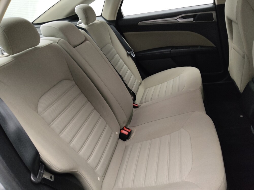 2018 Ford Fusion in Marietta, GA 30062 - 18091365 19