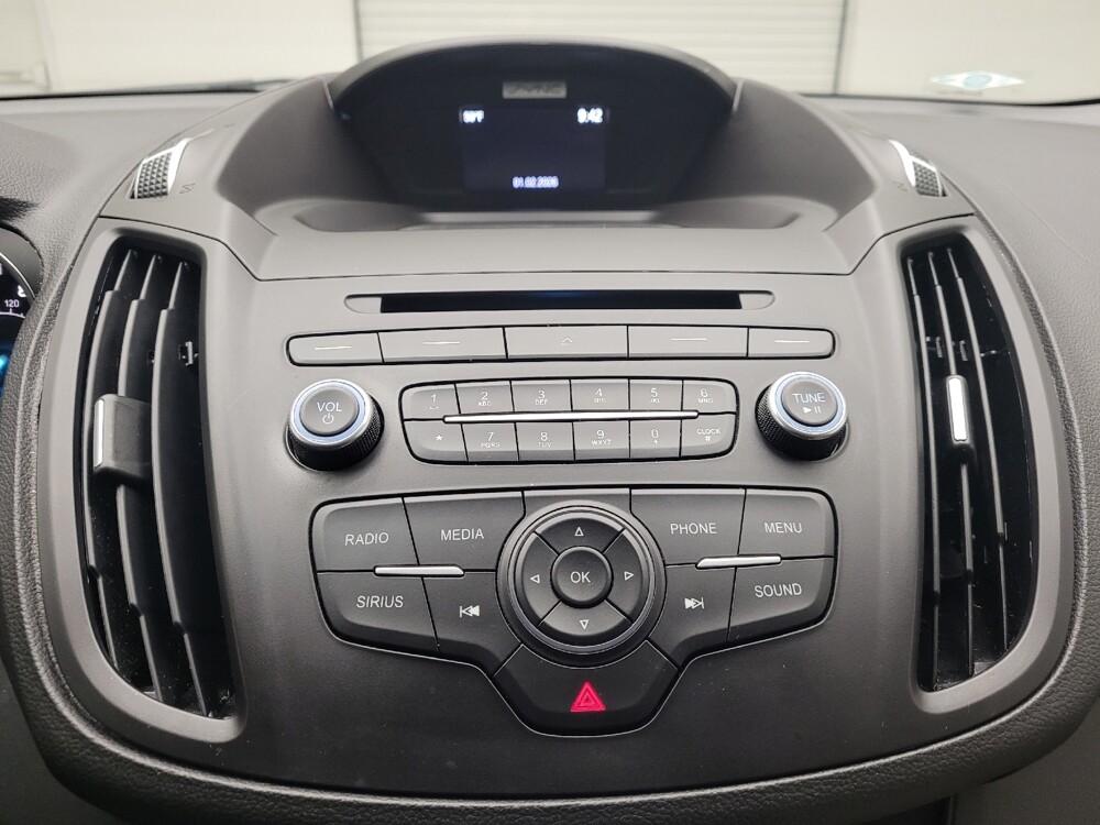 2018 Ford Escape in Taylor, MI 48180 - 18091368 25